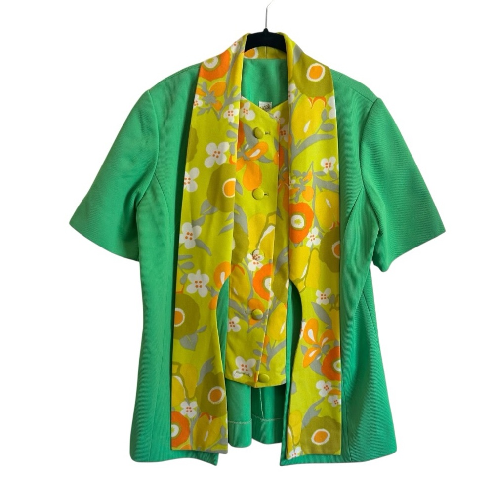 Vintage Green and Yellow Coordinate Set Size 16